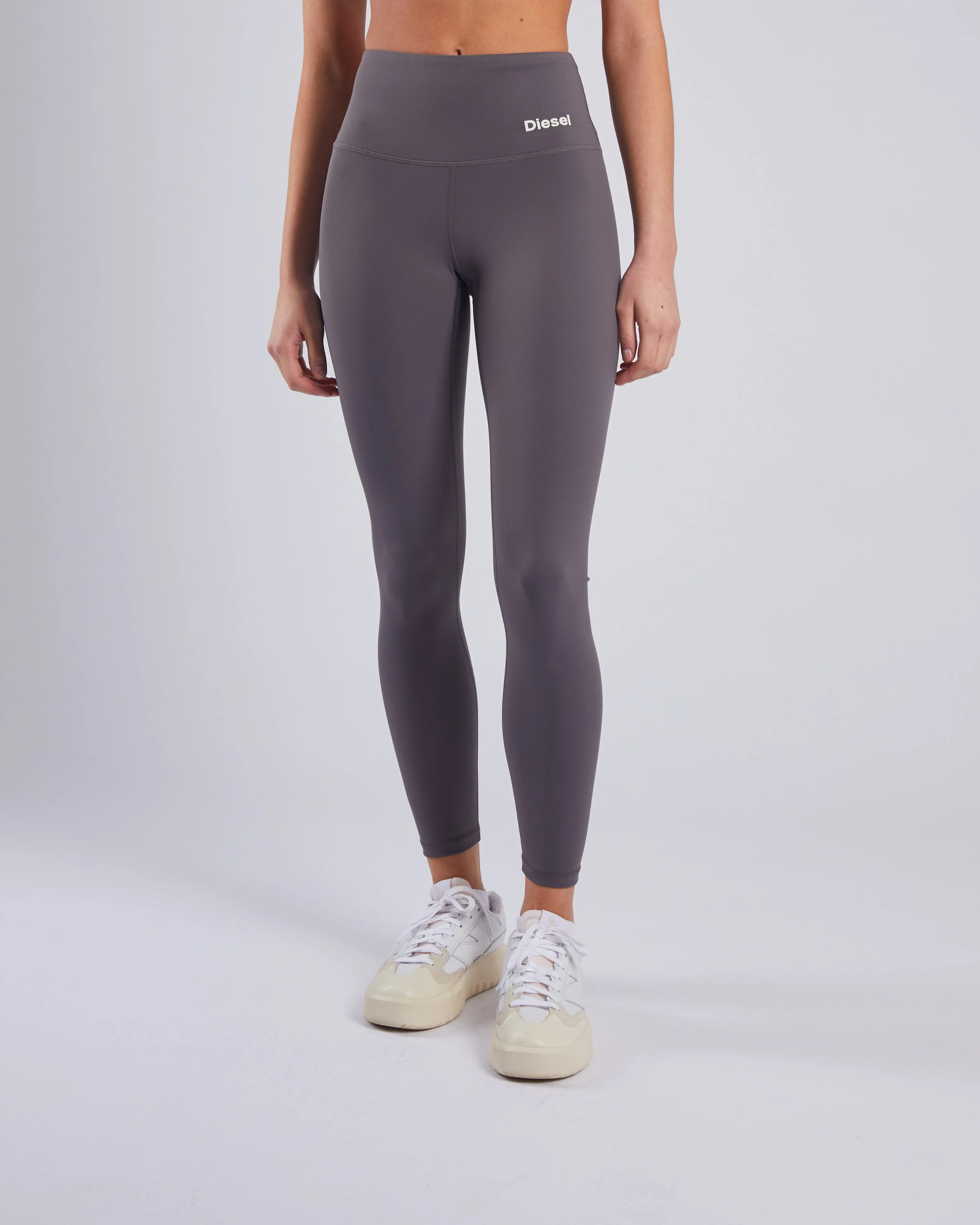 Ana Icon Pant Dark Clay