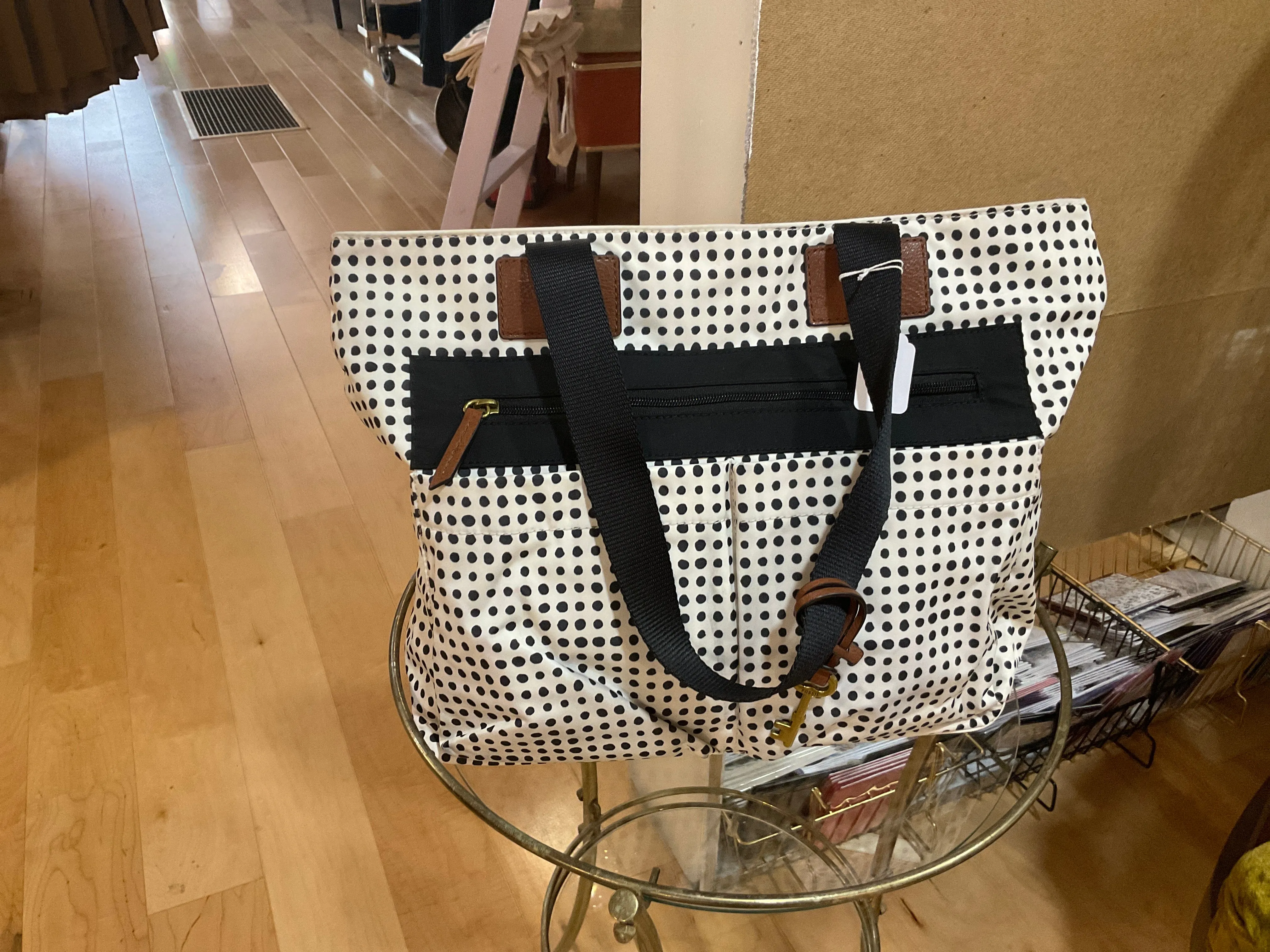 {{ClientCode}} WHT/BLK POLKA DOT FOSSIL TOTE BAG