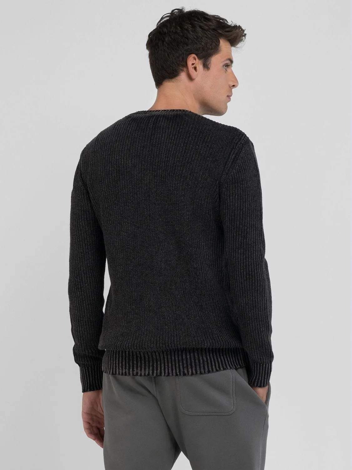 CREW-NECK CRINKLED COTTON SWEATER