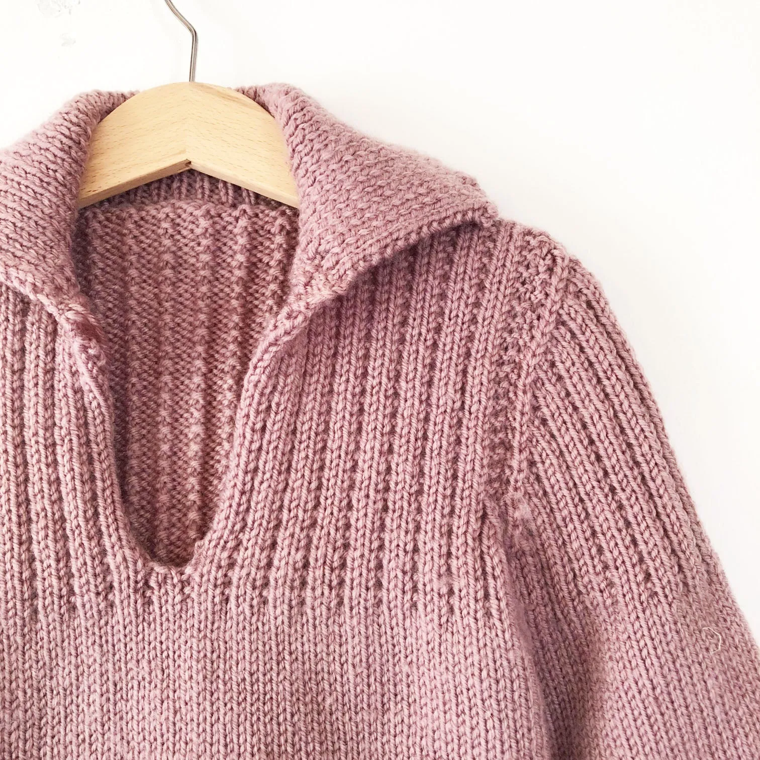 Little Hand knit Mauve sweater size 2-3