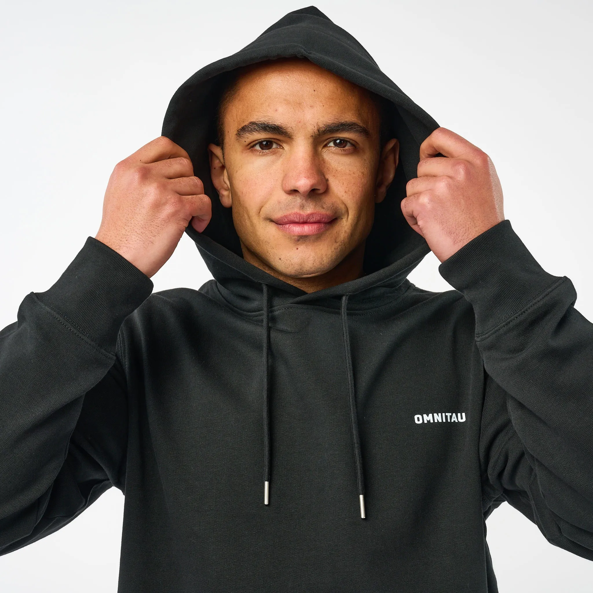 Omnitau Men's Muir Organic Cotton Medium Fit Hoodie - Black