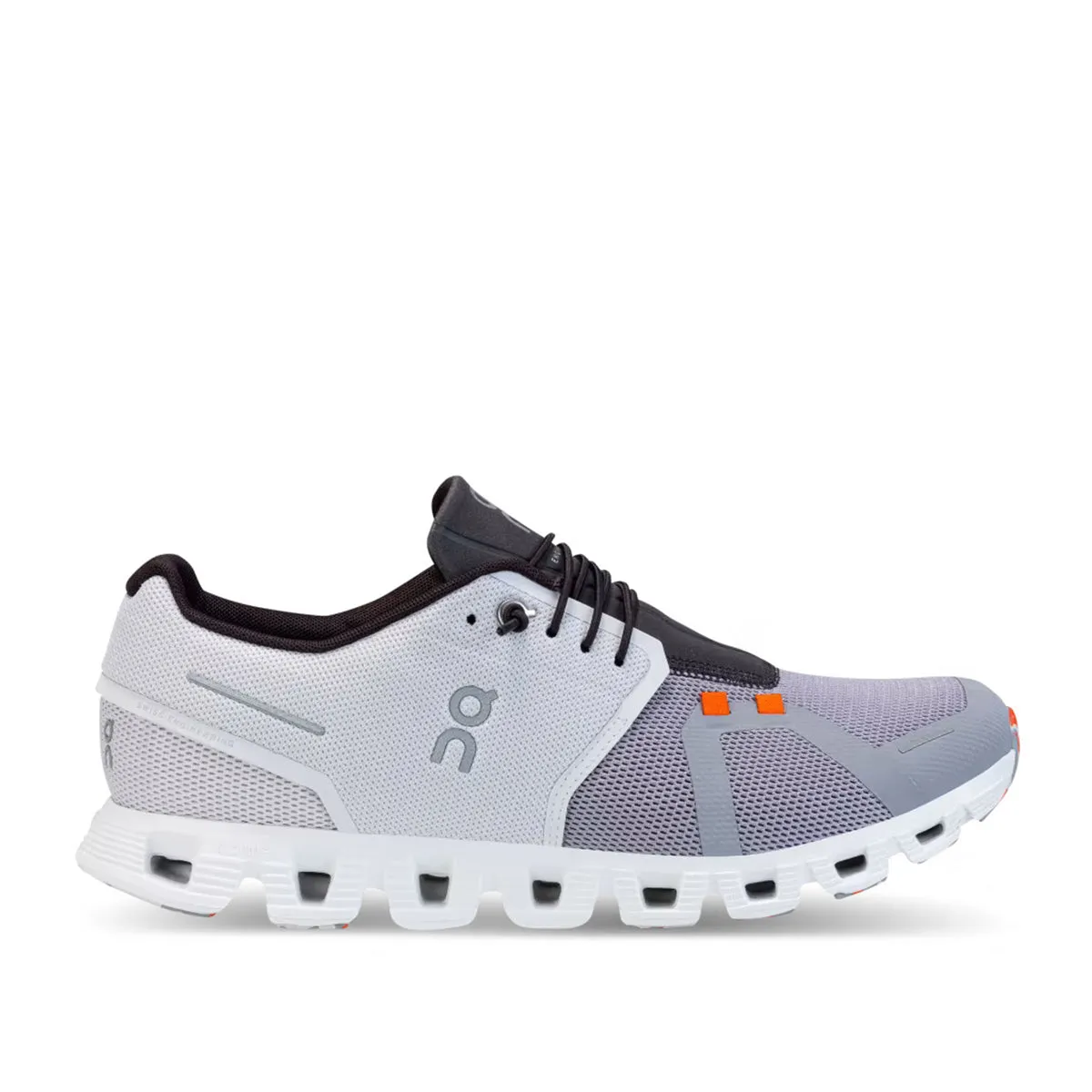 On Running - Cloud 5 Fuse Trainers in Frost/Alloy