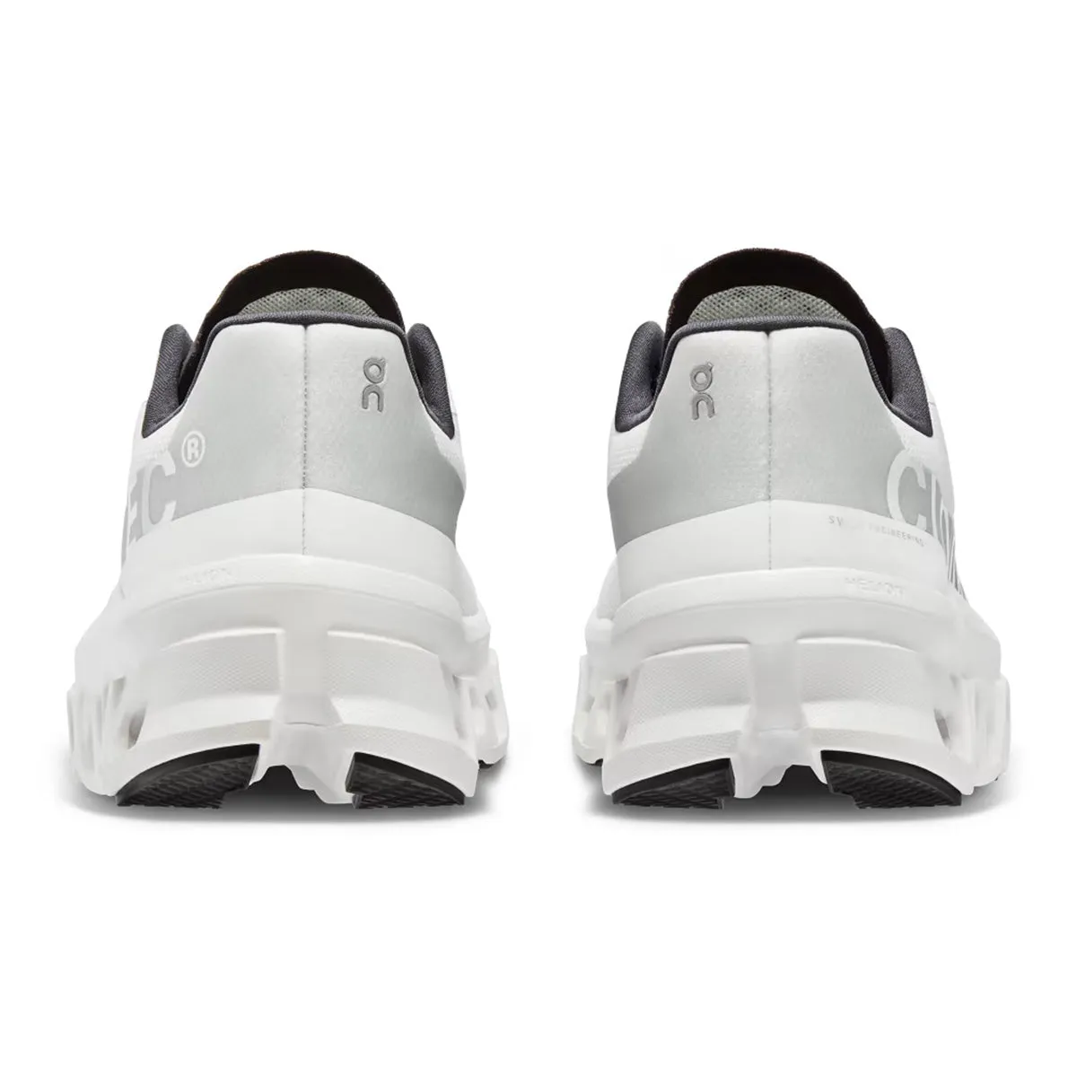 On Running - Cloudmonster Trainer in Undyed-White/White