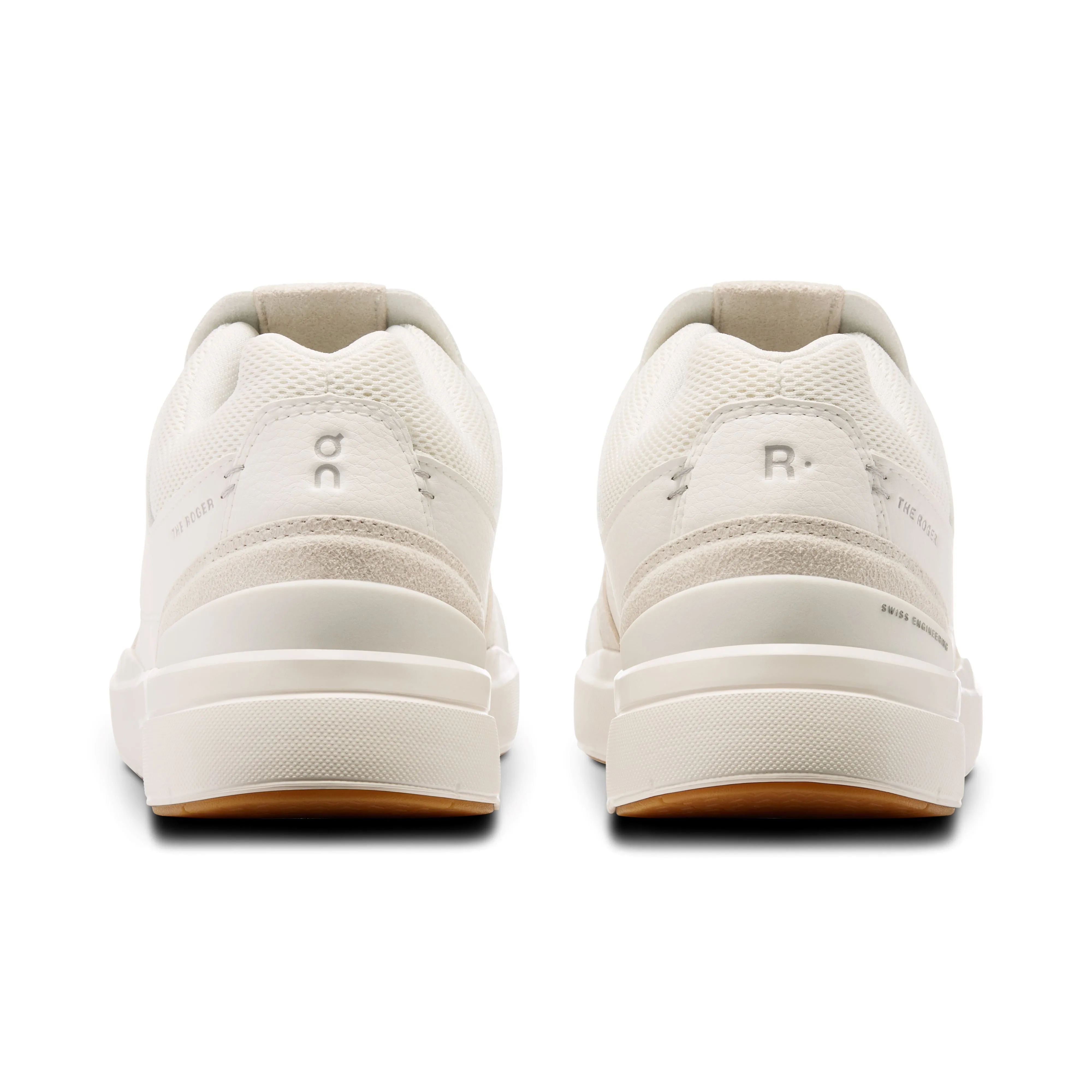 On Running The Roger Clubhouse Sneaker in White/Sand