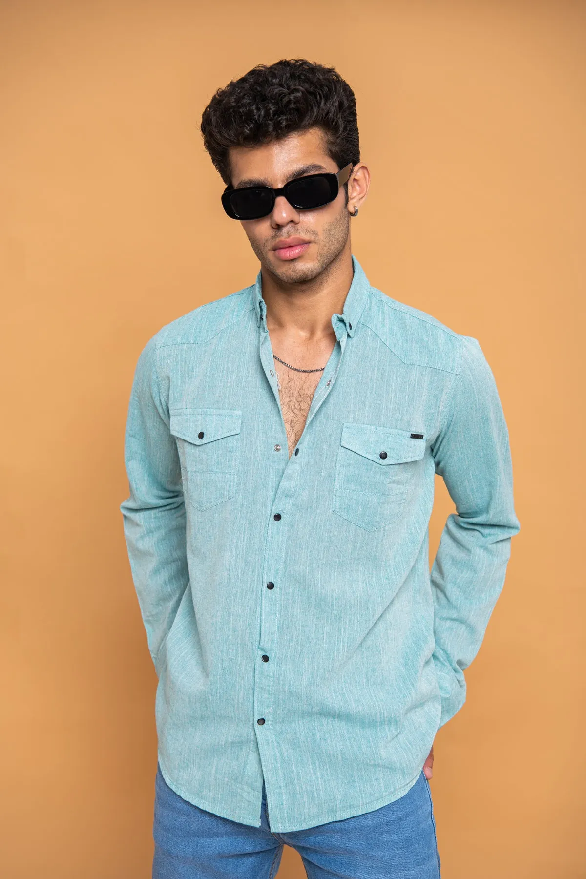 PATCH POCKET BUTTON DOWN SHIRT