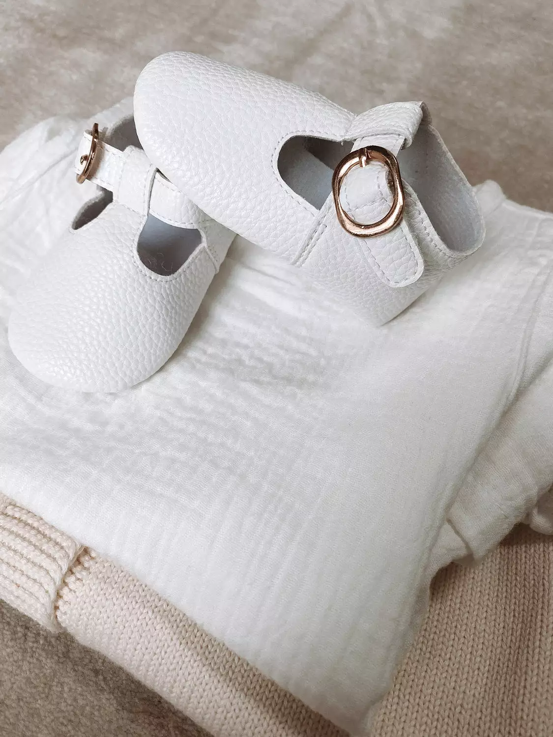 White Leatherette Textured Pram Shoes