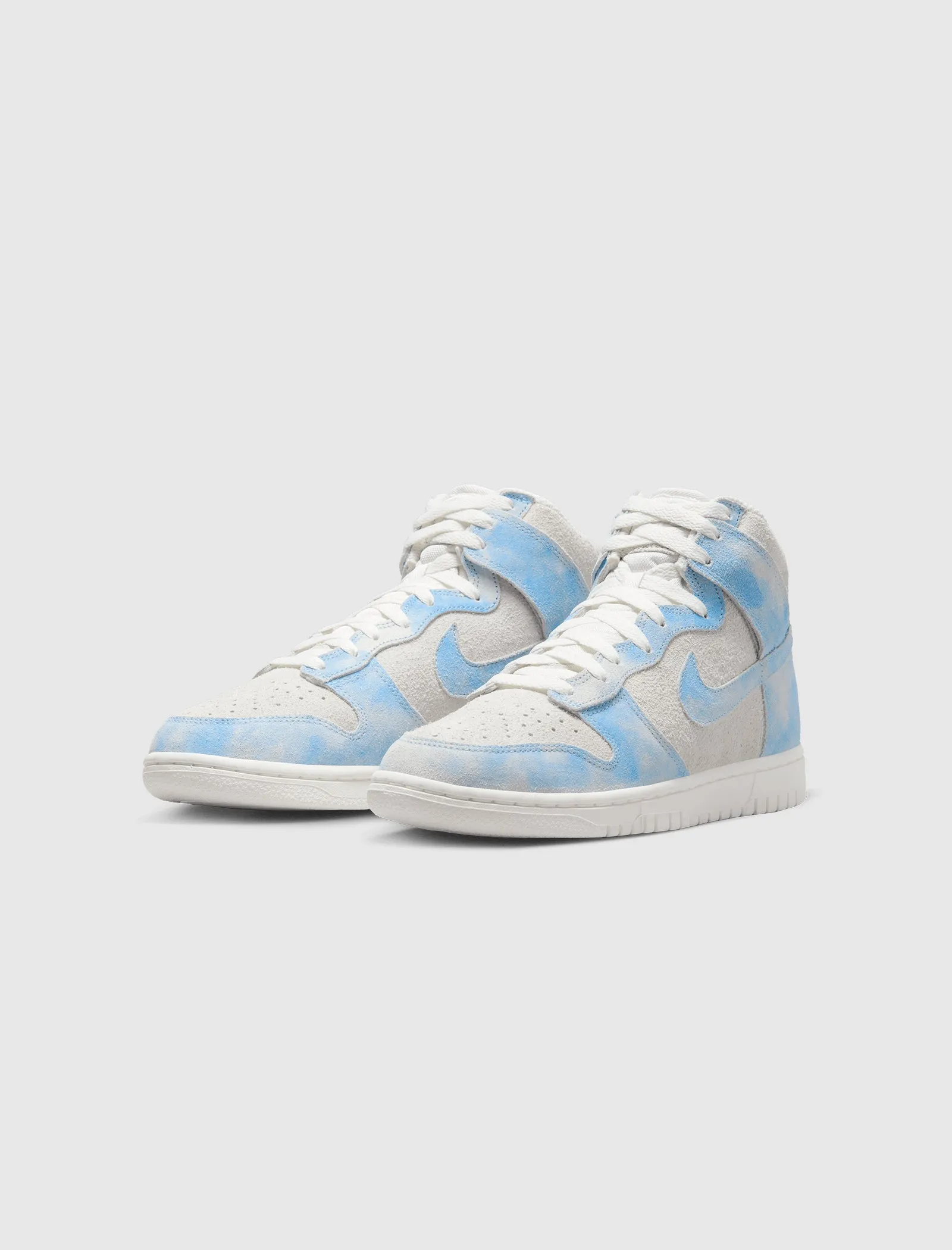 WOMEN'S NIKE DUNK HIGH SE CLOUDS