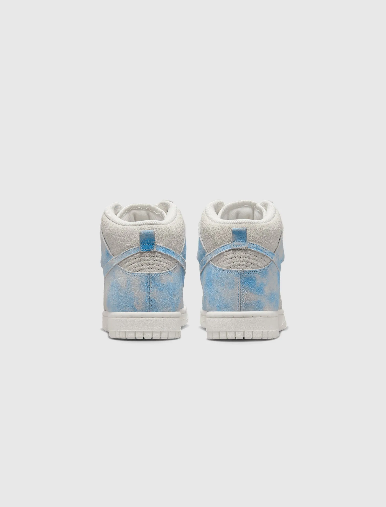 WOMEN'S NIKE DUNK HIGH SE CLOUDS